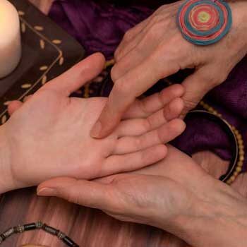 Palm Reading In Richmond
